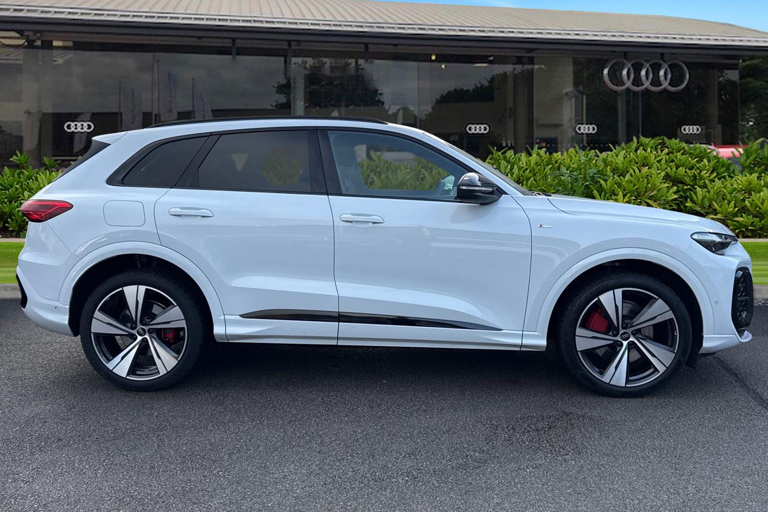 Used Audi Q5 2025 for sale - 77135407: Photo 3
