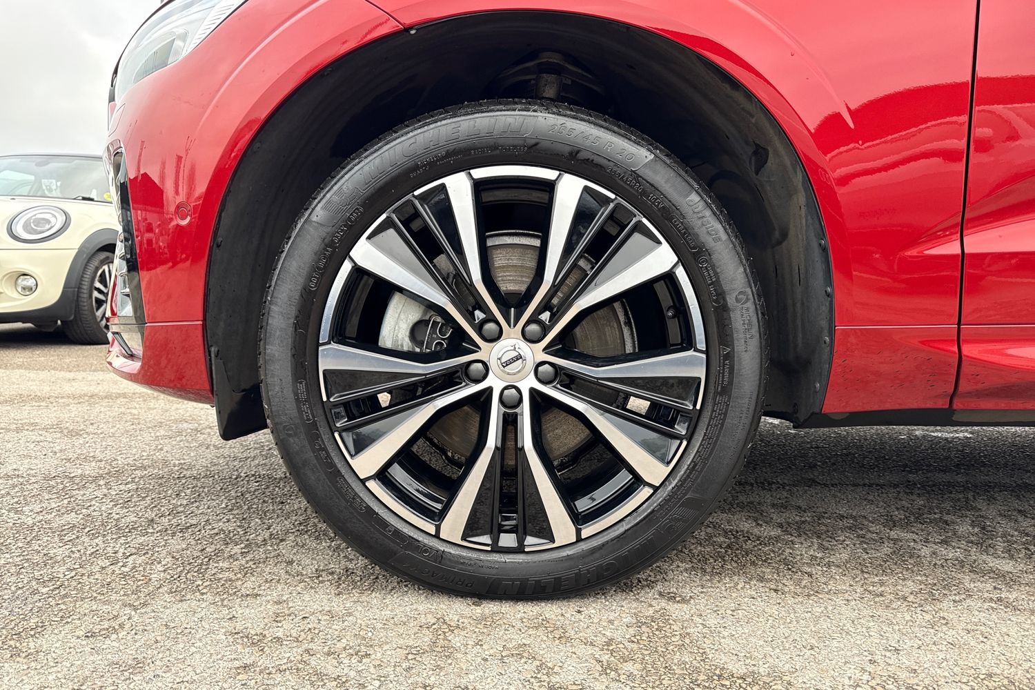 Used Volvo XC60 2024 for sale - 77037411: Photo 13