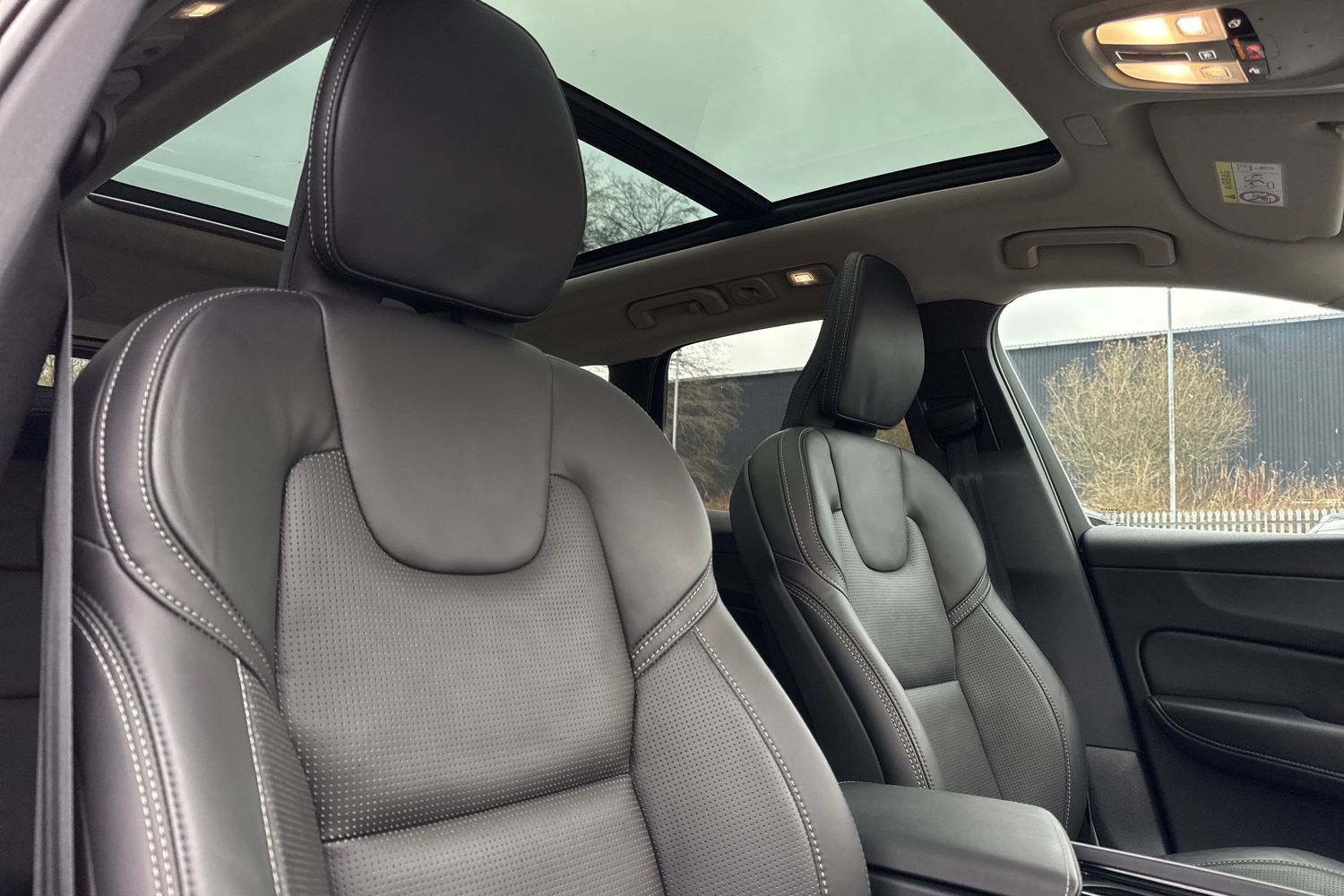 Used Volvo XC60 2024 for sale - 77037411: Photo 24