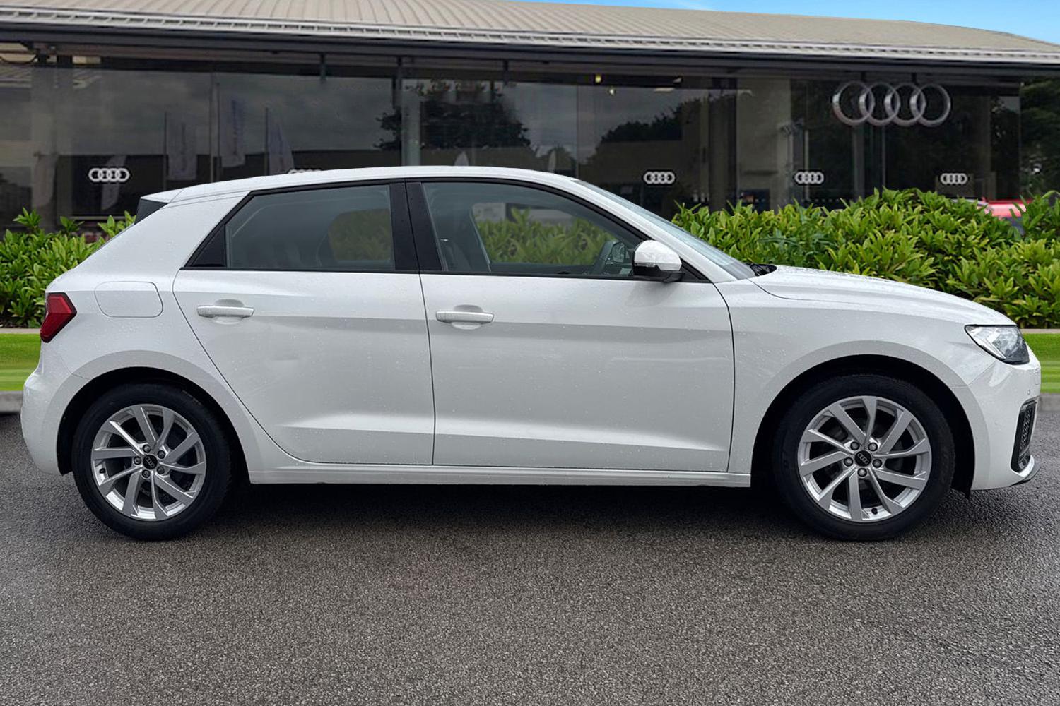 Used Audi A1 2024 for sale - 78024750: Photo 3