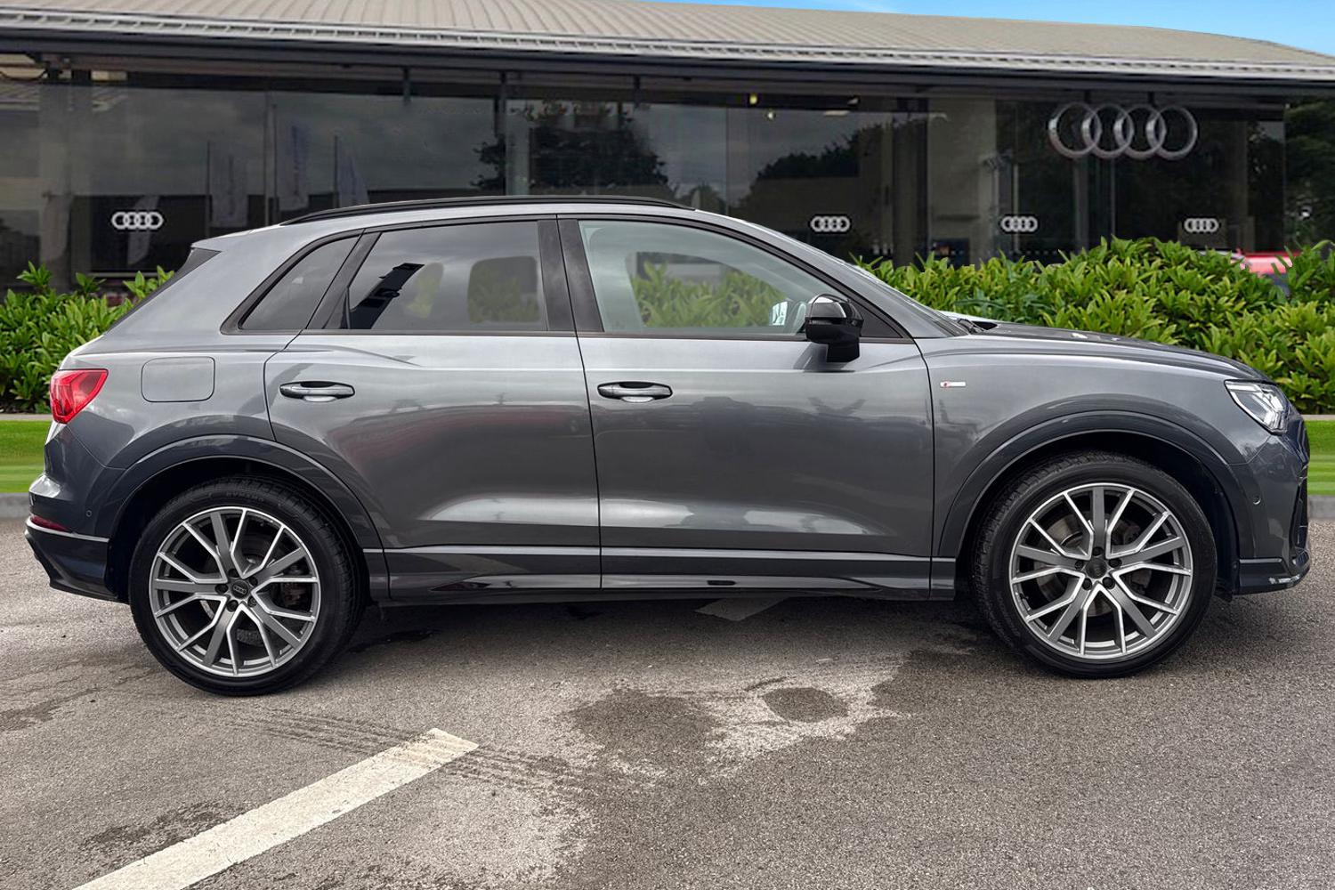 Used Audi Q3 2019 for sale - 78065315: Photo 3