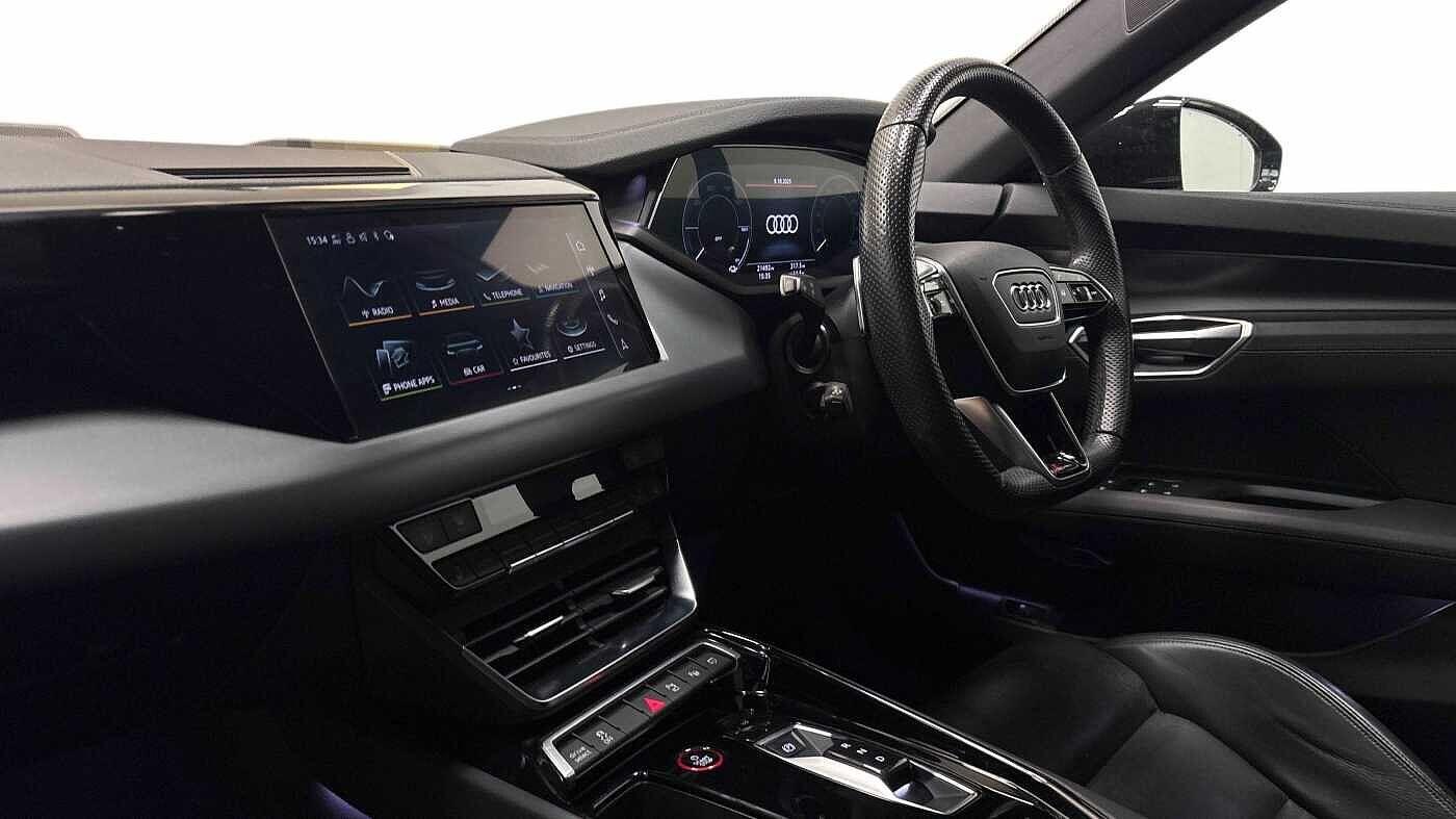 Used Audi RS e-tron GT 2021 for sale - 77128966: Photo 2