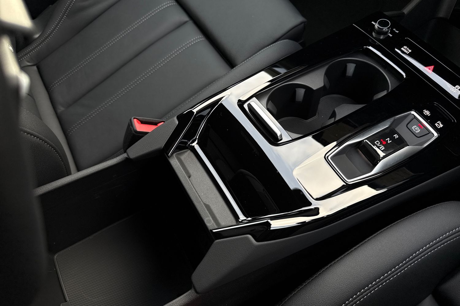 Used Audi Q6 e-tron 2025 for sale - 75908943: Photo 32