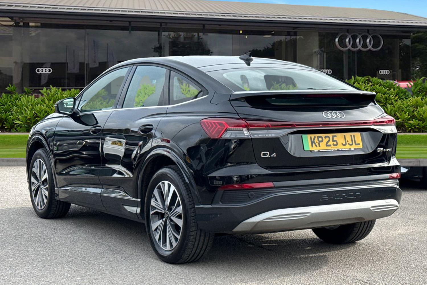 Used Audi Q4 e-tron 2025 for sale - 78209673: Photo 2