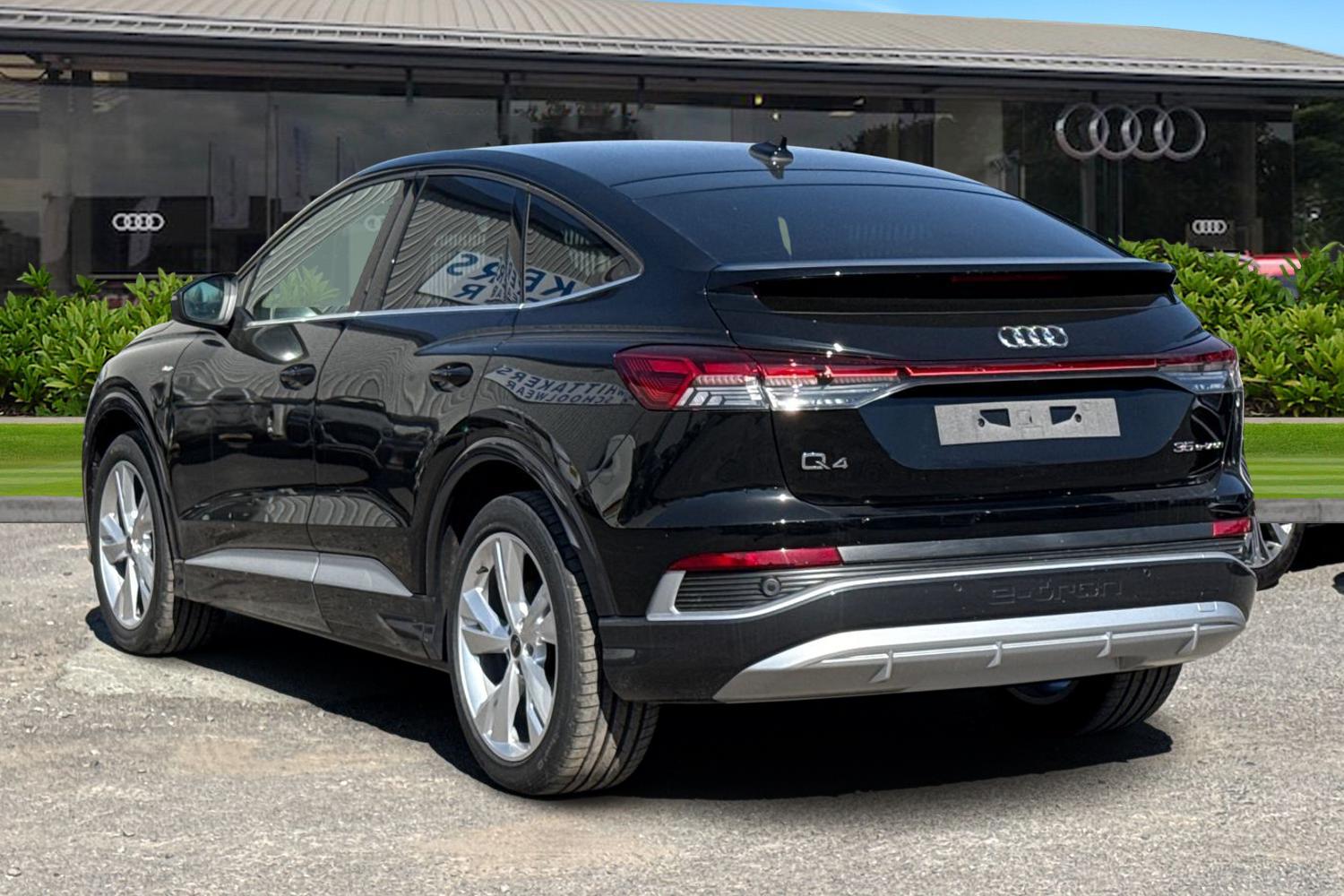 Used Audi Q4 e-tron 2026 for sale - 77257666: Photo 2