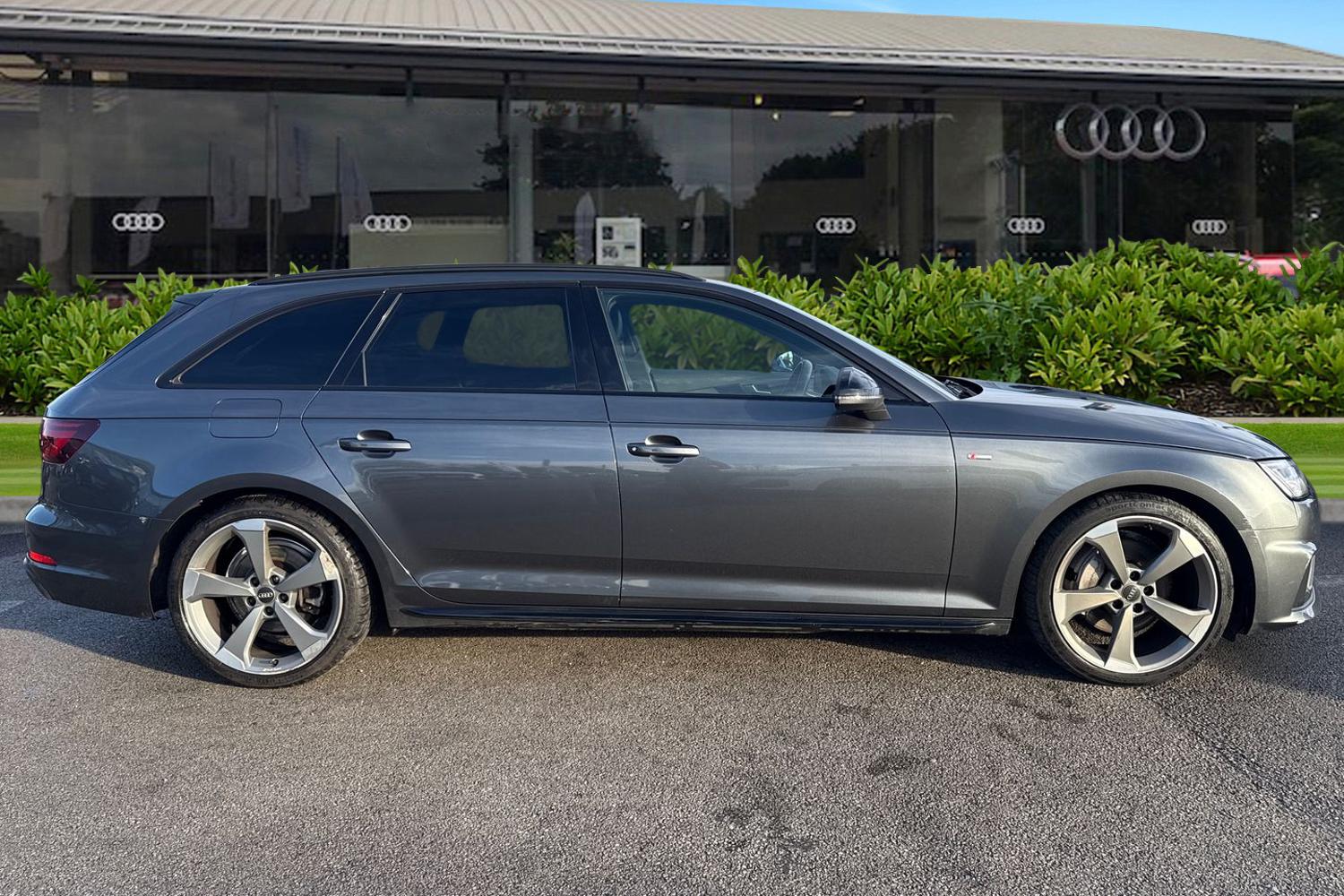 Used Audi A4 2019 for sale - 76909391: Photo 3