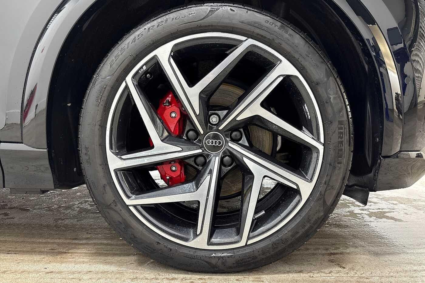 Used Audi Q6 e-tron 2025 for sale - 76896179: Photo 6