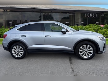 Used Audi Q3 2023 for sale - 77820126: Photo