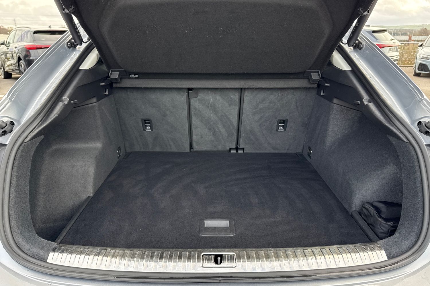 Used Audi Q3 2023 for sale - 77820126: Photo 6