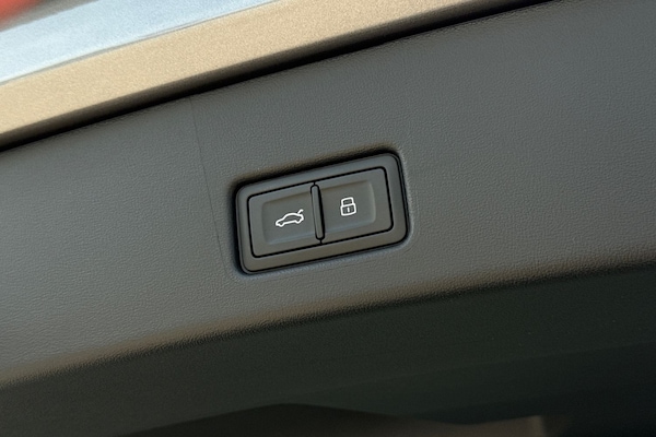 Used Audi Q4 e-tron 2025 for sale - 73568018: Photo 28