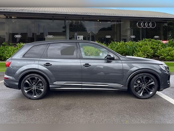 Used Audi Q7 2025 for sale - 75983236: Photo