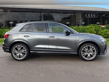 Used Audi Q3 2025 for sale - 77011568: Photo