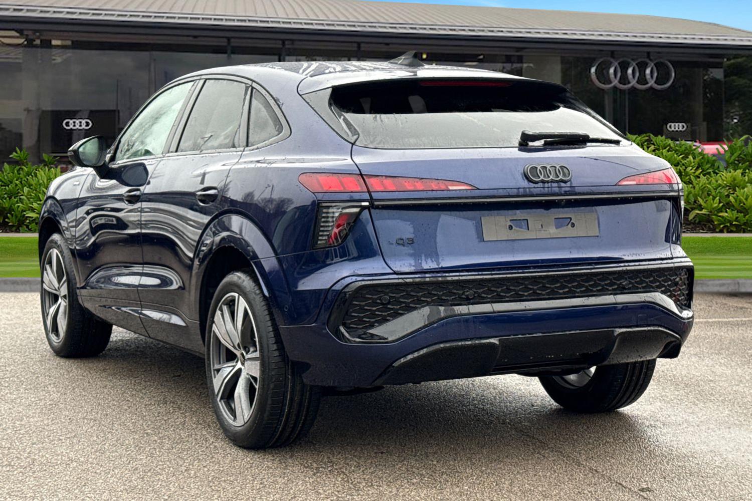 Used Audi Q3 2026 for sale - 77527624: Photo 2