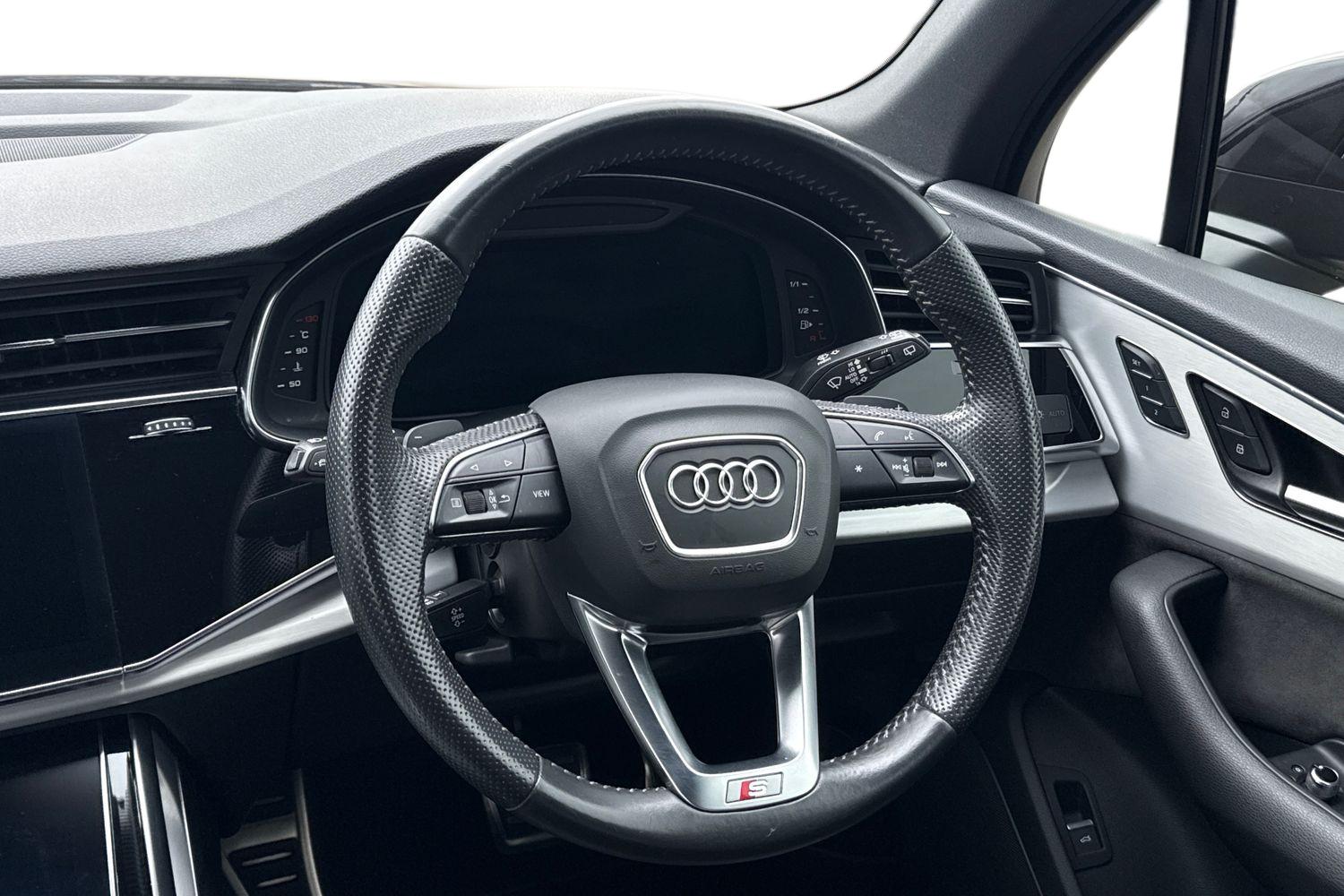 Used Audi Q7 2020 for sale - 76197747: Photo 17