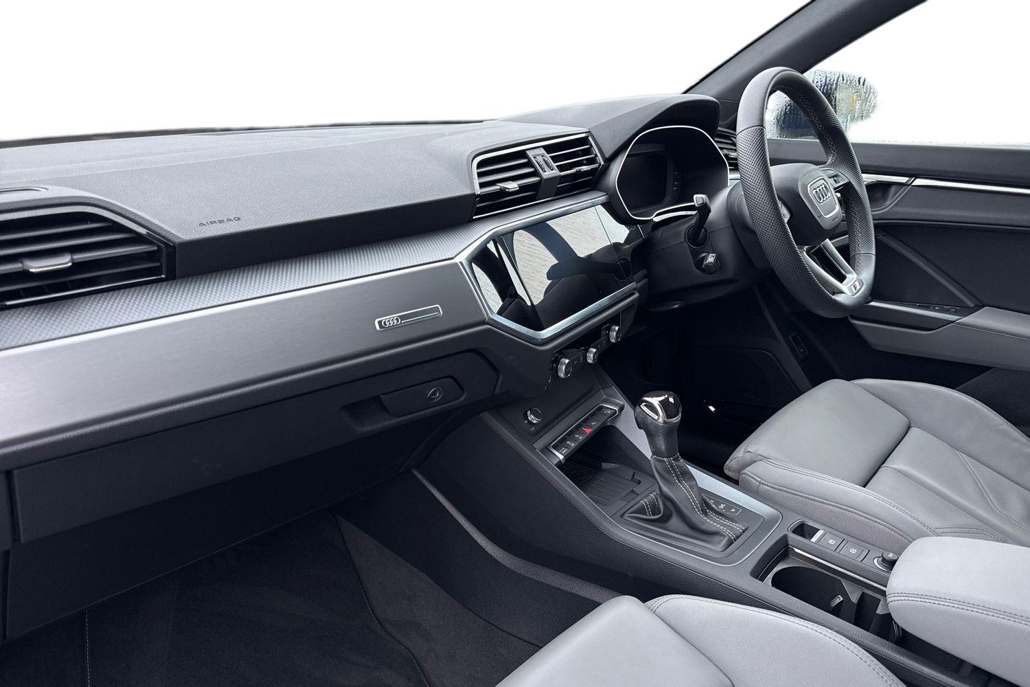 Used Audi Q3 2025 for sale - 76985289: Photo 15