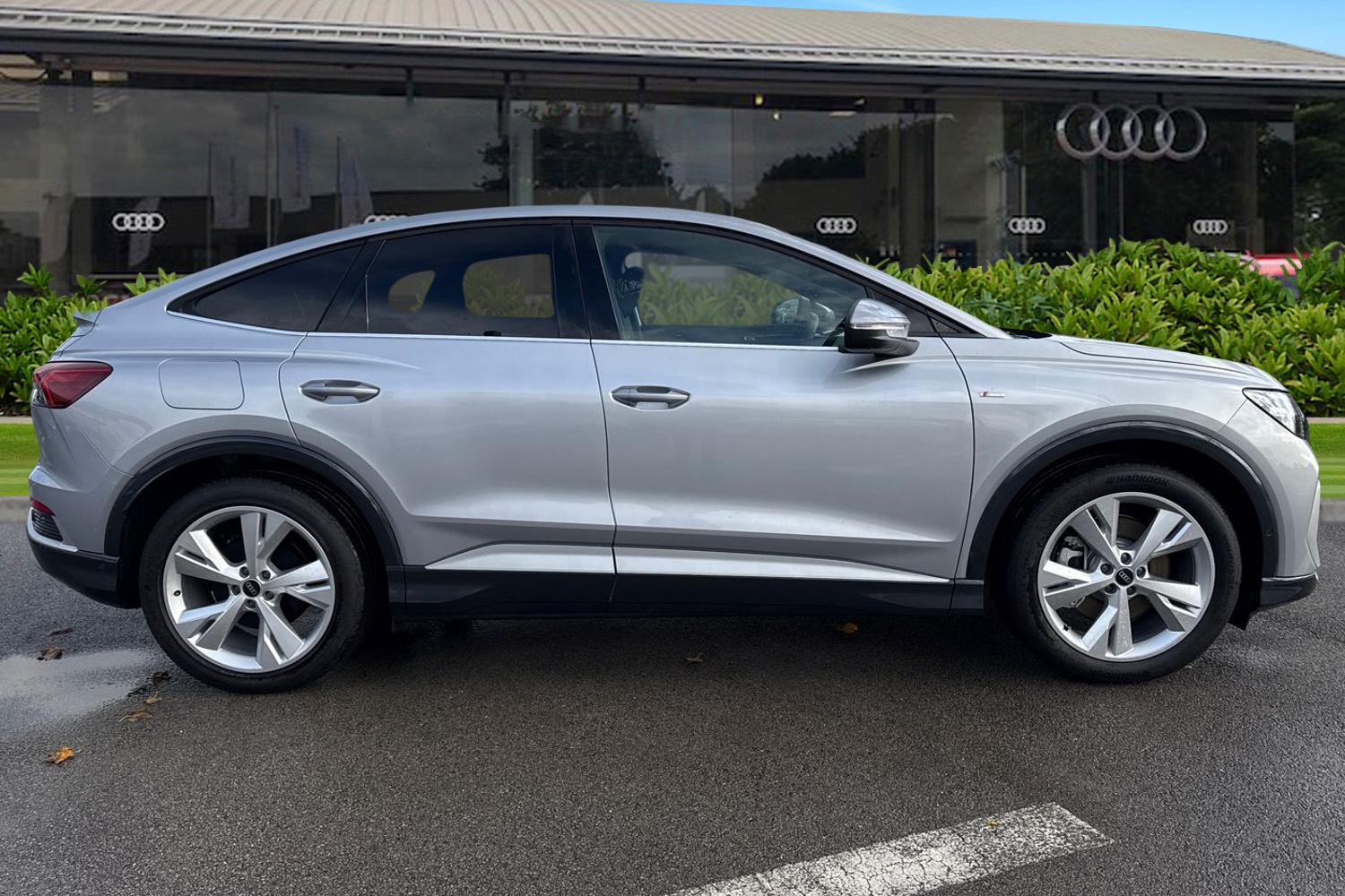 Used Audi Q4 e-tron 2026 for sale - 77368460: Photo 3