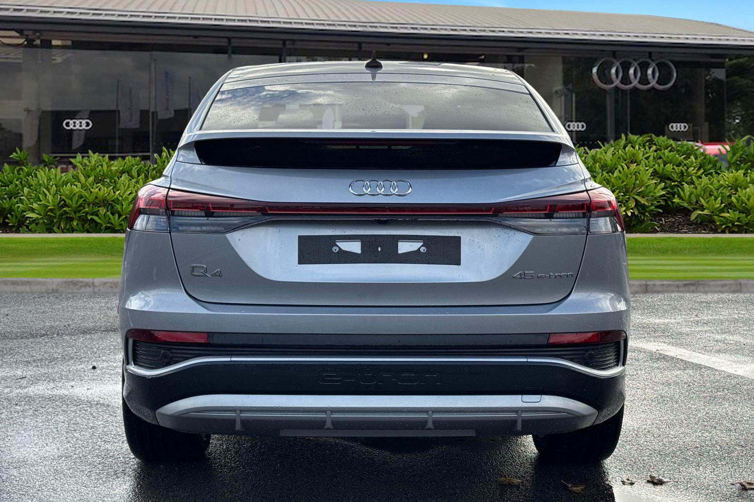 Used Audi Q4 e-tron 2026 for sale - 77368460: Photo 4