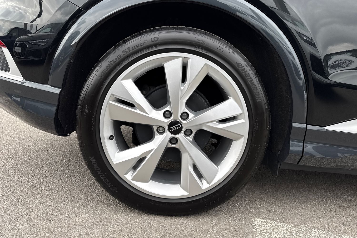 Used Audi Q4 e-tron 2025 for sale - 76558124: Photo 11