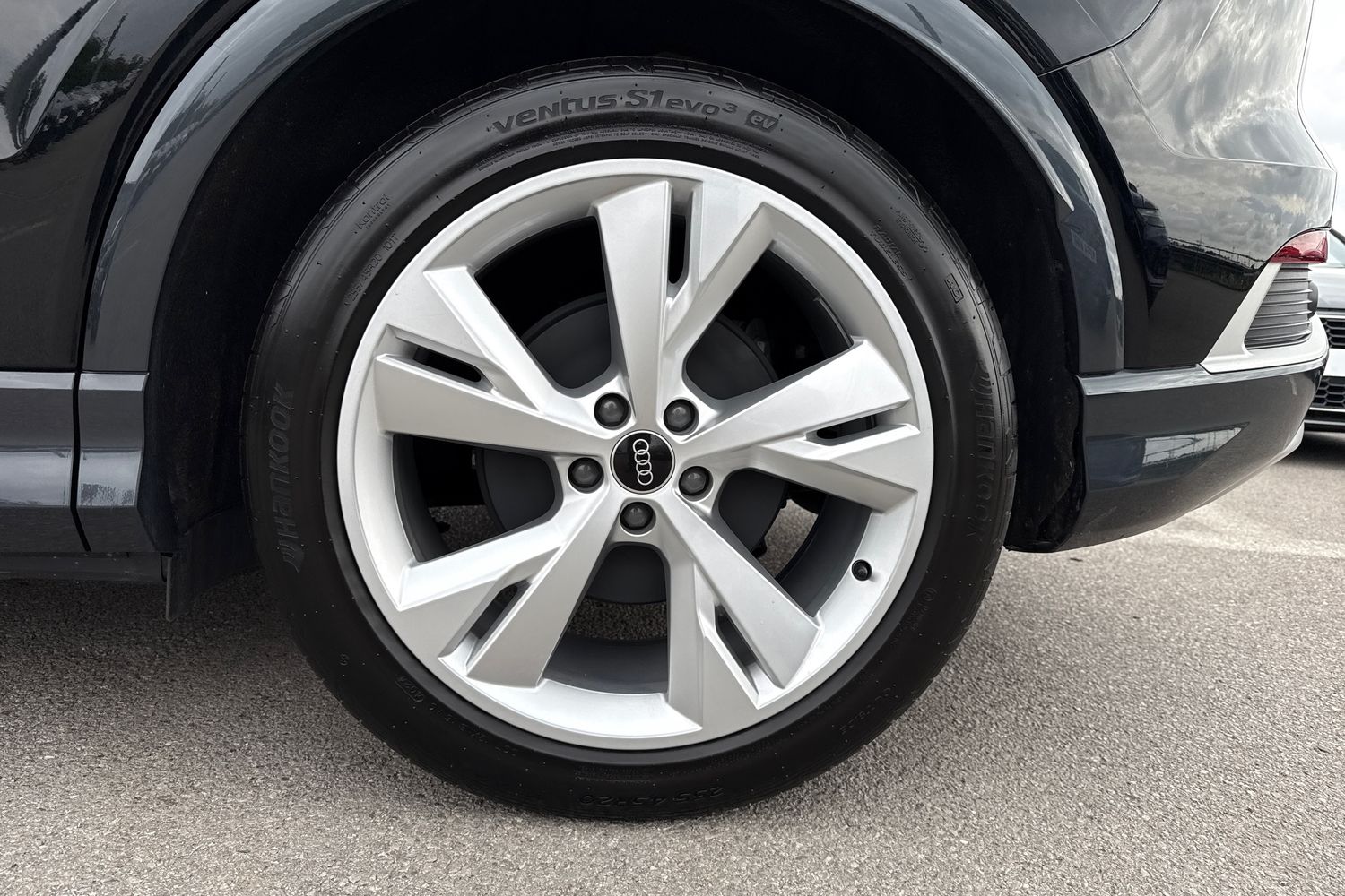 Used Audi Q4 e-tron 2025 for sale - 76558124: Photo 12