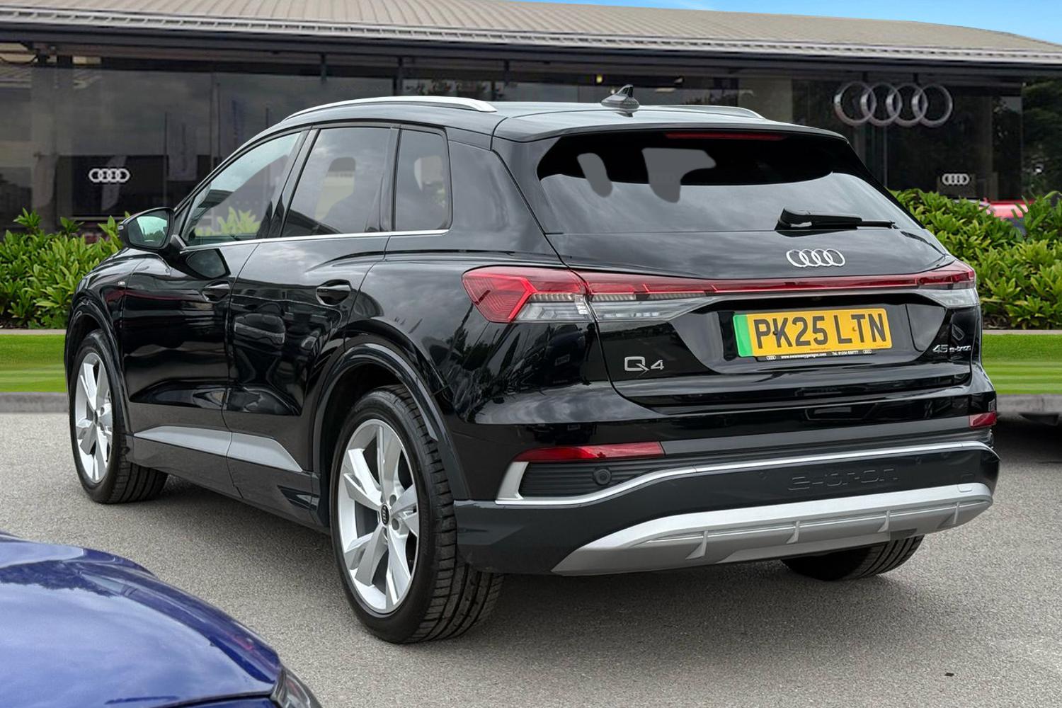 Used Audi Q4 e-tron 2025 for sale - 76558124: Photo 2