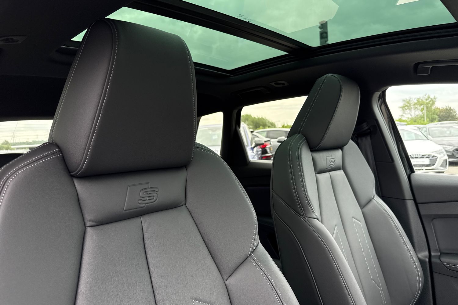 Used Audi Q4 e-tron 2025 for sale - 76558124: Photo 23