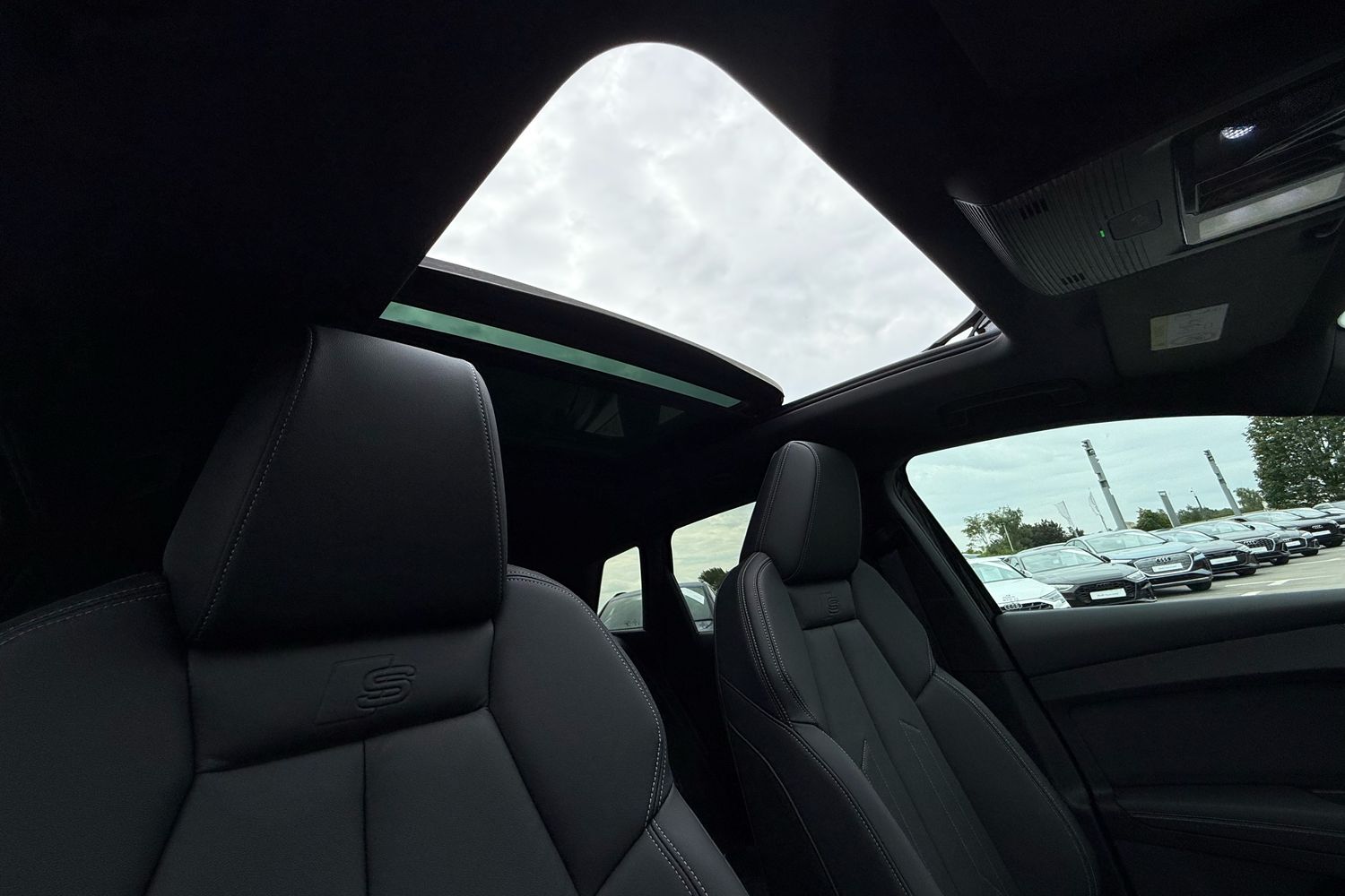 Used Audi Q4 e-tron 2025 for sale - 76558124: Photo 31