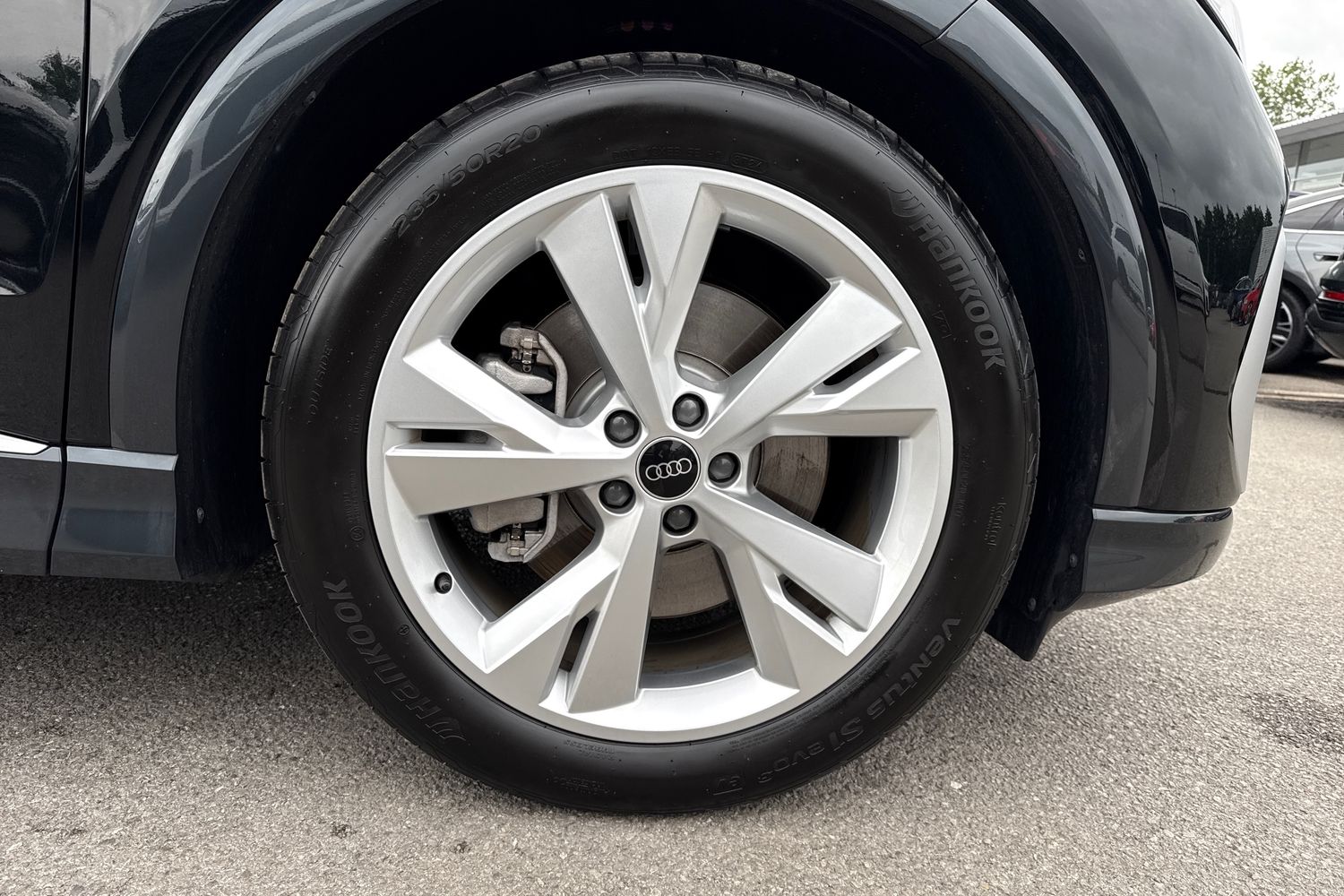 Used Audi Q4 e-tron 2025 for sale - 76558124: Photo 9