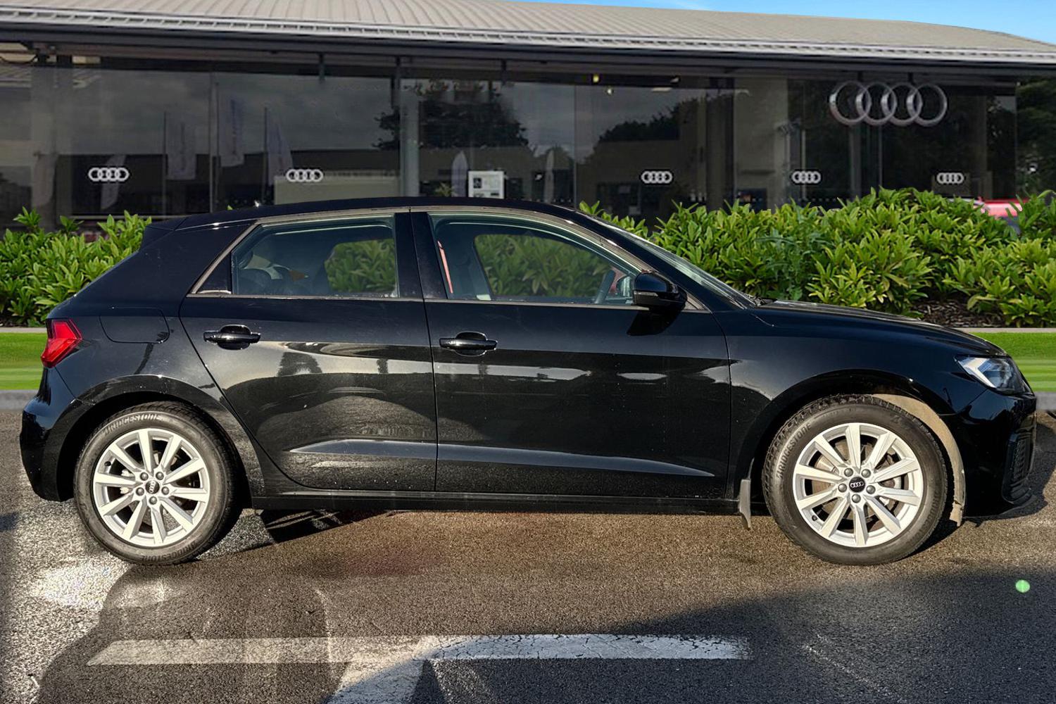 Used Audi A1 2023 for sale - 76782978: Photo 3