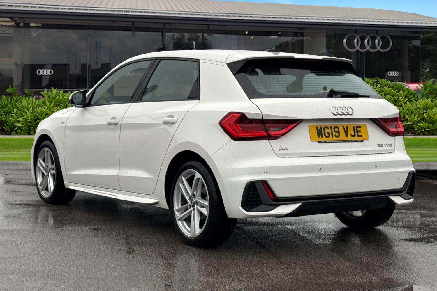Used Audi A1 2019 for sale - 76828074: Photo 2