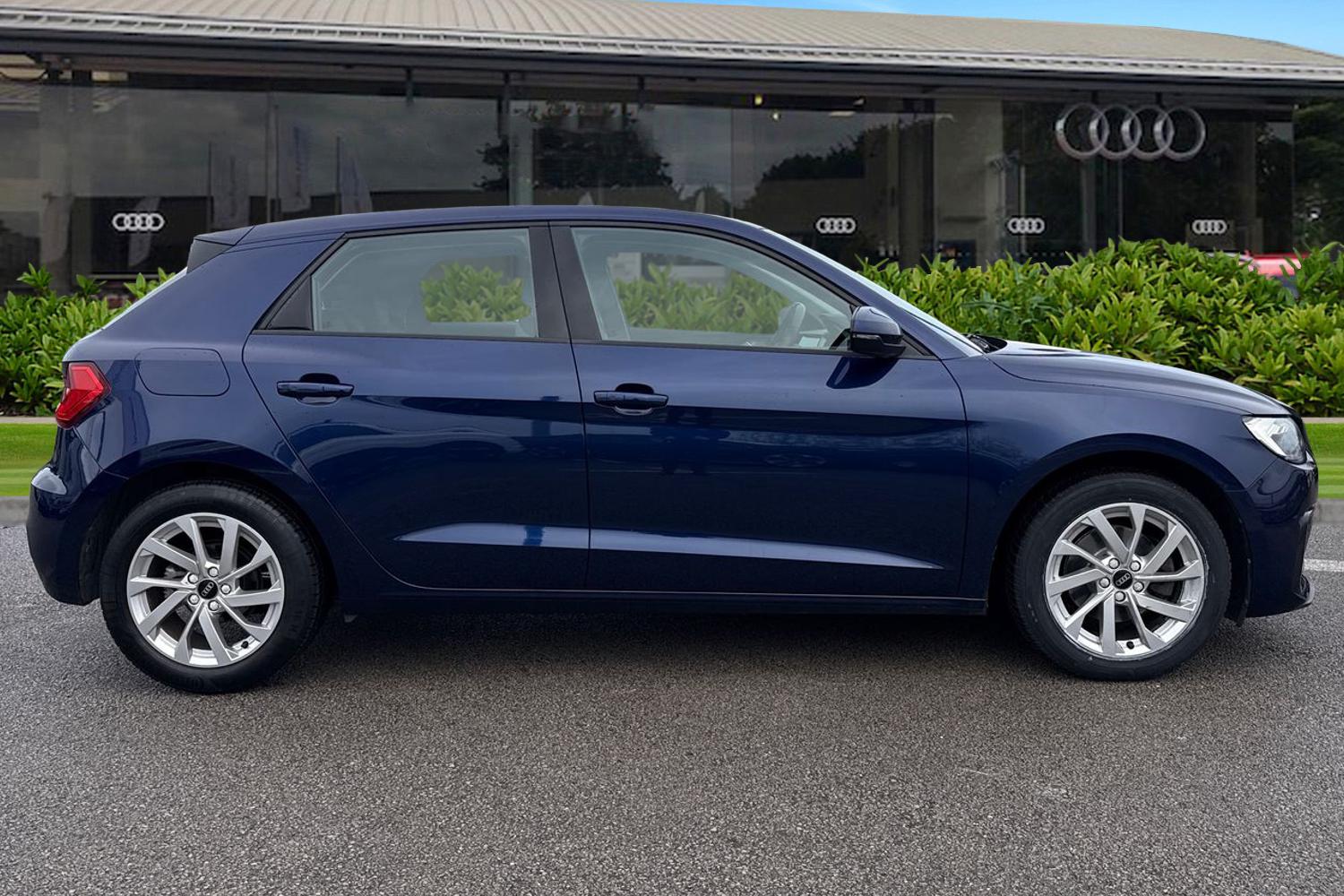 Used Audi A1 2023 for sale - 76540985: Photo 3