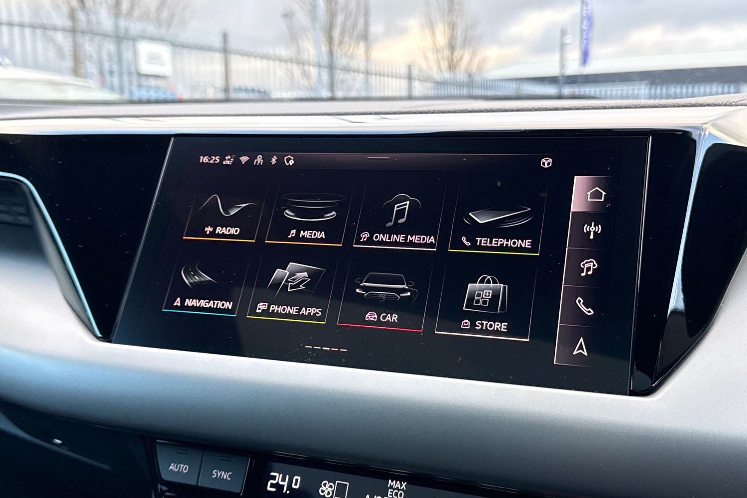 Used Audi e-tron GT 2025 for sale - 77593447: Photo 43