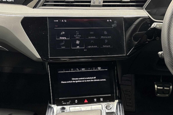 Used Audi Q8 2024 for sale - 76320322: Photo 12
