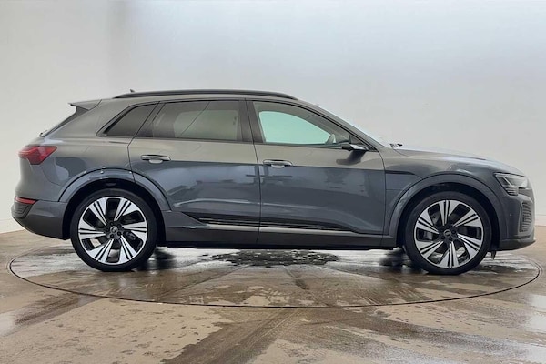 Used Audi Q8 2024 for sale - 76320322: Photo 4