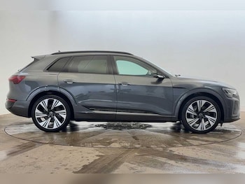 Used Audi Q8 2024 for sale - 76320322: Photo 4
