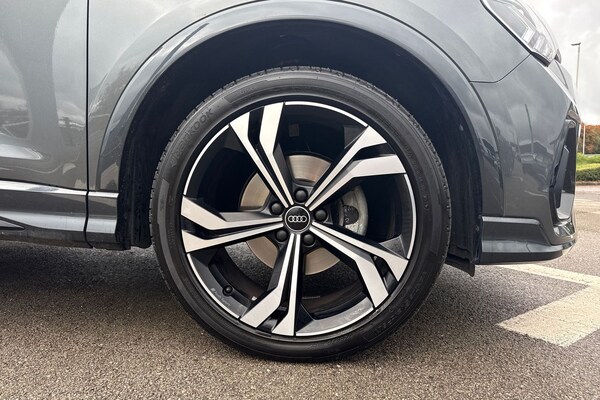 Used Audi Q3 2025 for sale - 76232580: Photo 9