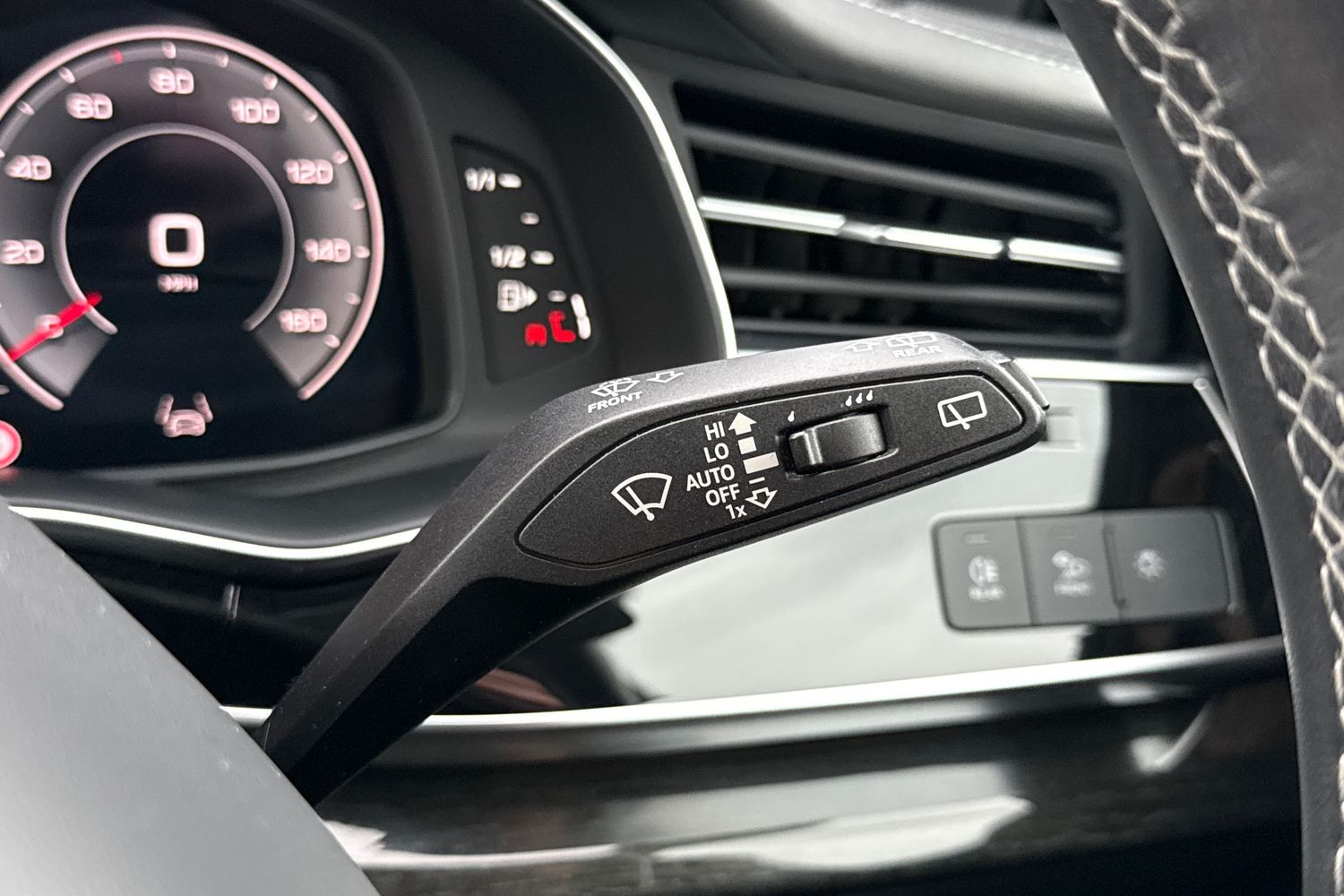 Used Audi Q7 2023 for sale - 76553554: Photo 39