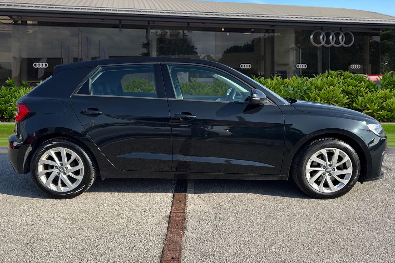 Used Audi A1 2019 for sale - 77764511: Photo 3