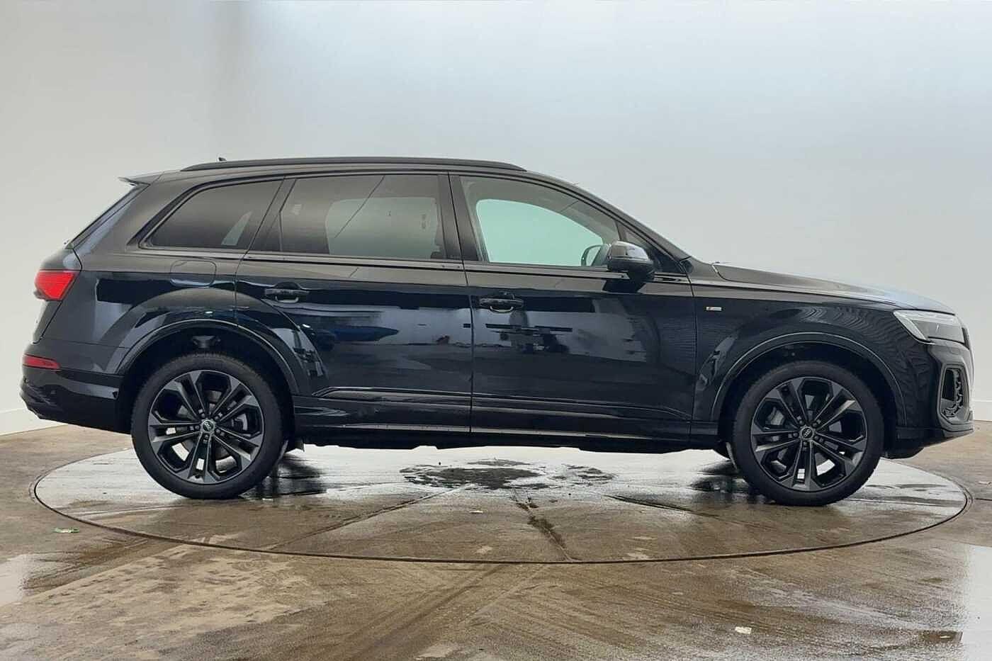 Used Audi Q7 2025 for sale - 76641764: Photo 4