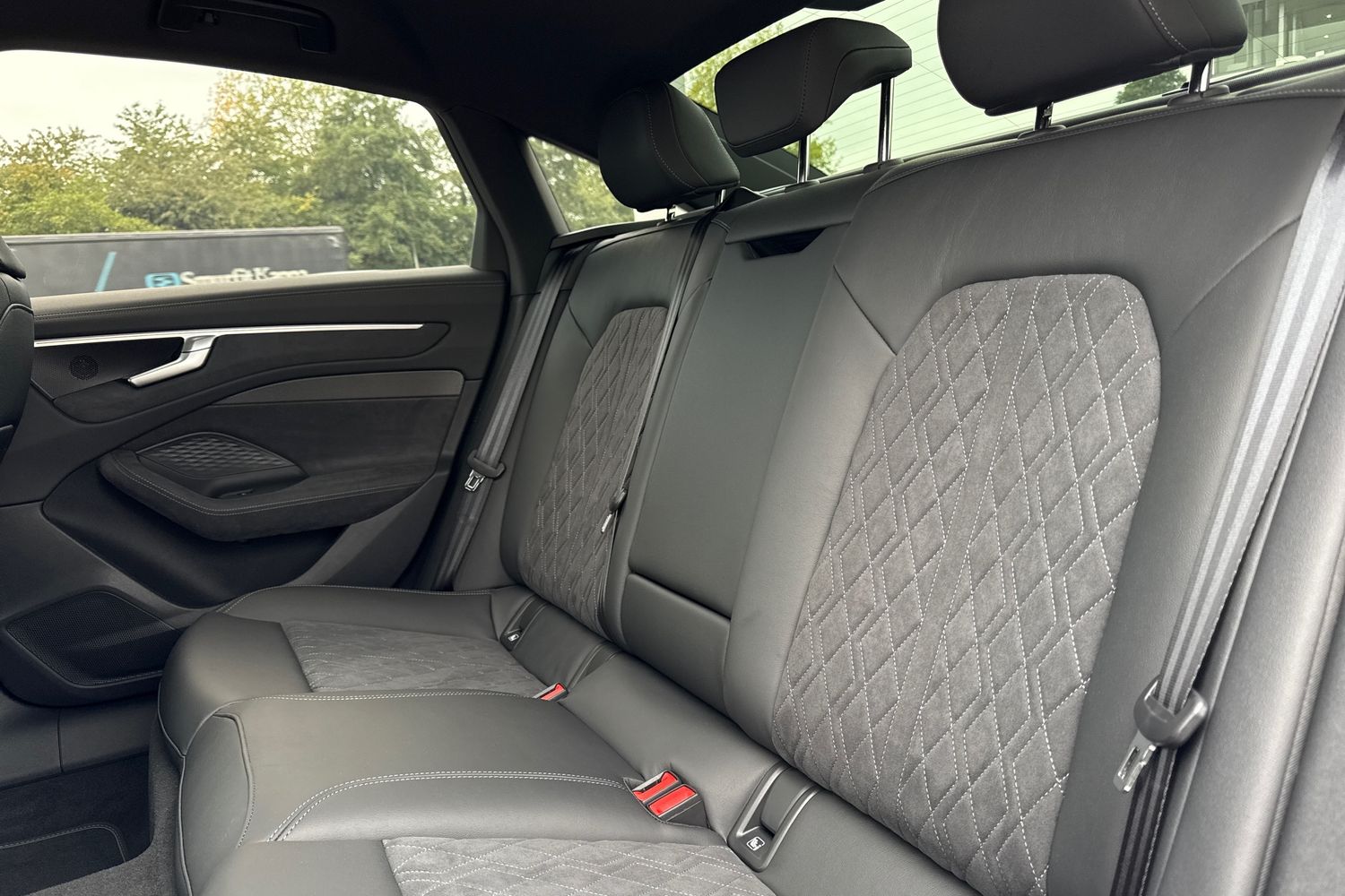 Used Audi A6 Saloon 2025 for sale - 76884225: Photo 18