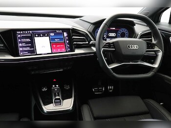 Used Audi Q4 e-tron 2024 for sale - 76250638: Photo 2