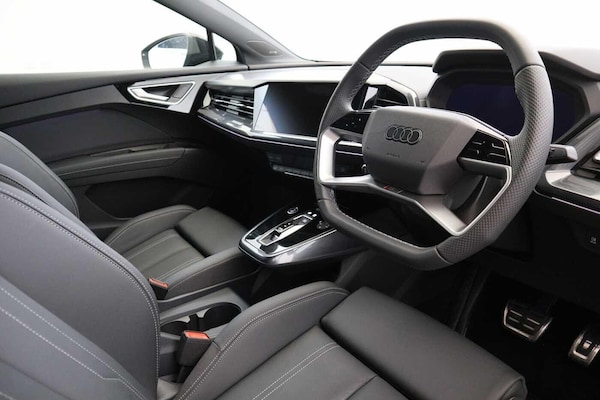 Used Audi Q4 e-tron 2024 for sale - 76250638: Photo 7