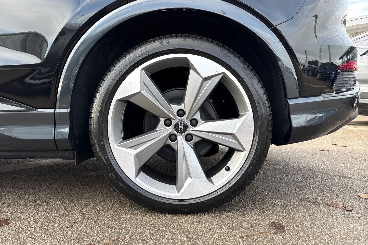 Used Audi Q4 e-tron 2025 for sale - 76480856: Photo 11