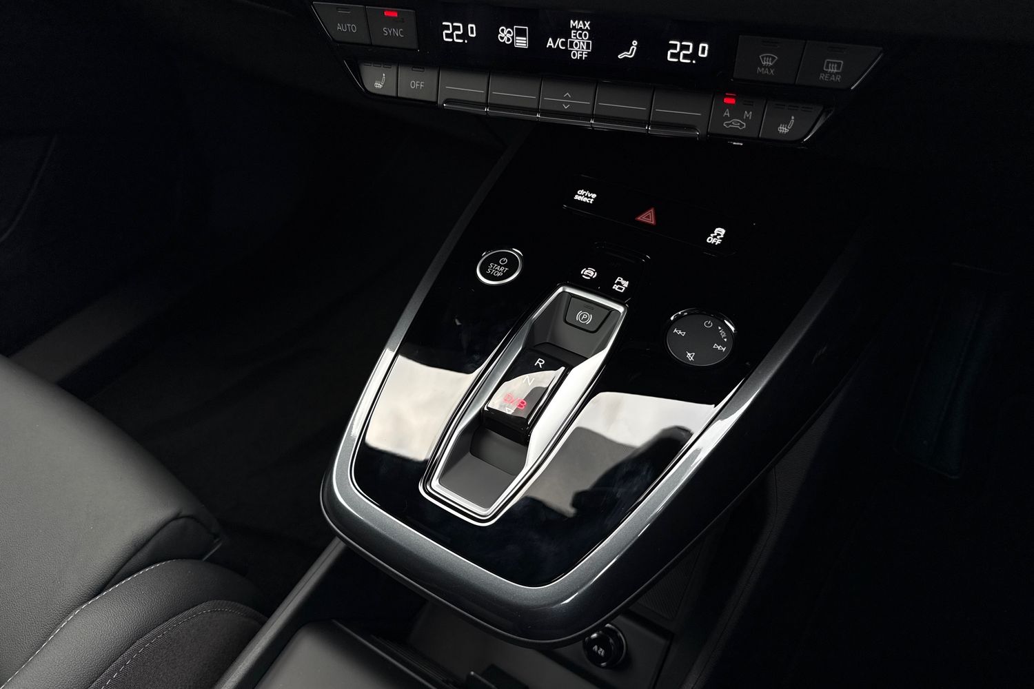 Used Audi Q4 e-tron 2025 for sale - 76480856: Photo 22