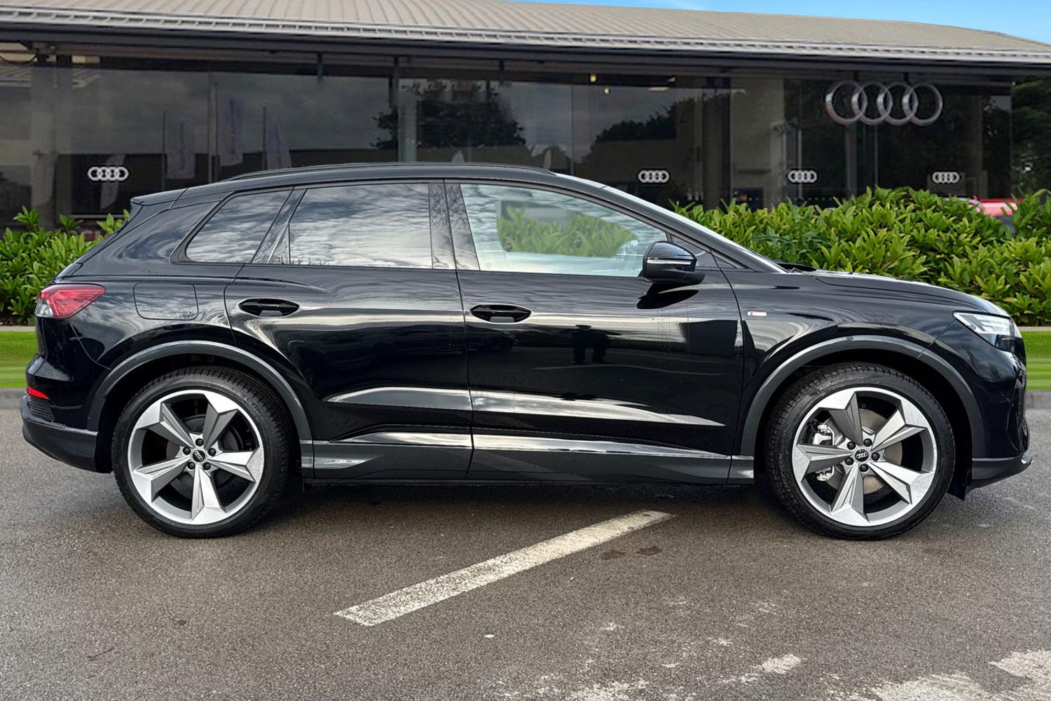 Used Audi Q4 e-tron 2025 for sale - 76480856: Photo 3