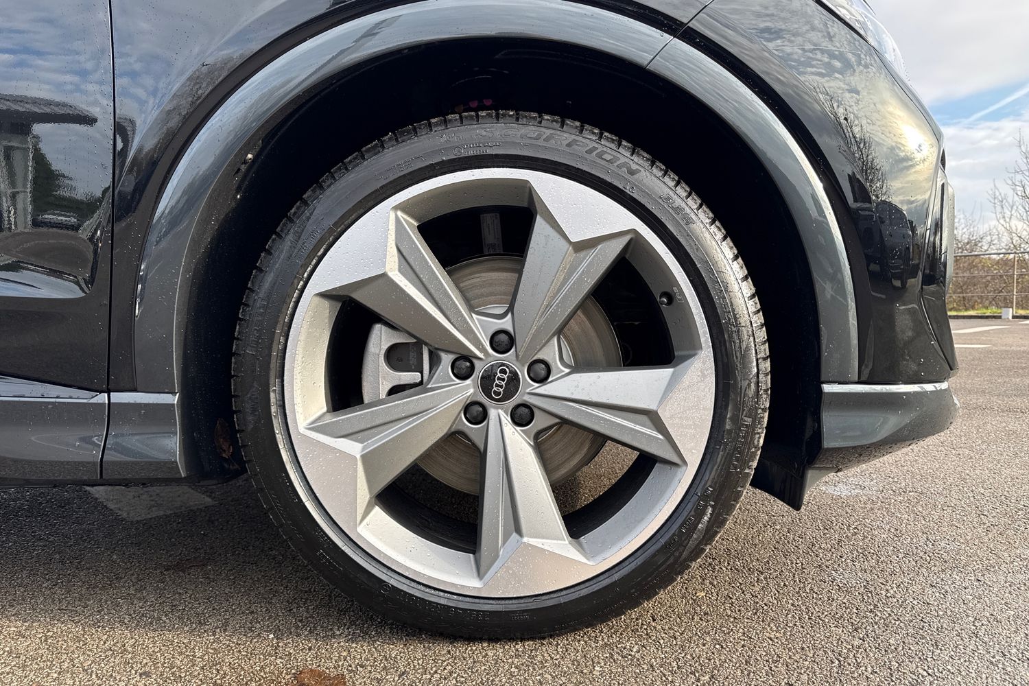 Used Audi Q4 e-tron 2025 for sale - 76480856: Photo 9