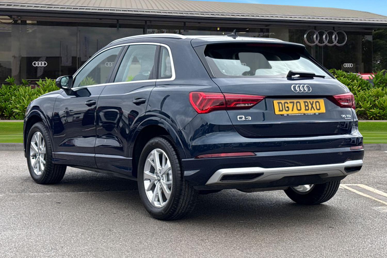 Used Audi Q3 2020 for sale - 77494109: Photo 2