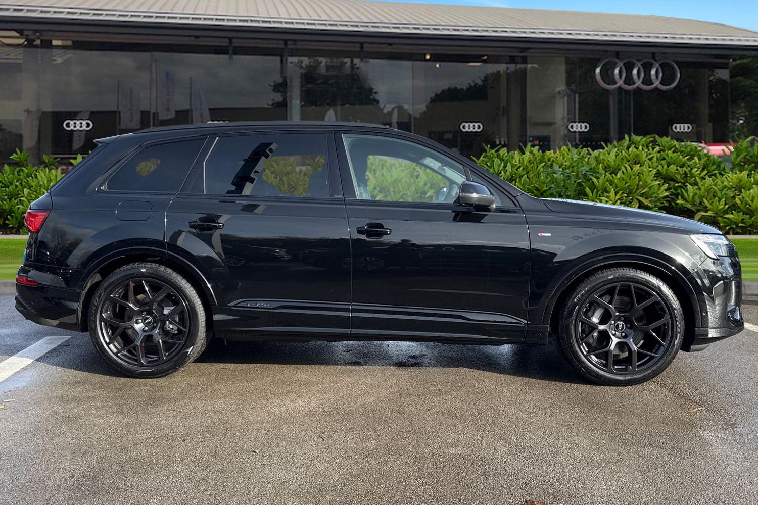 Used Audi Q7 2025 for sale - 76300007: Photo 3