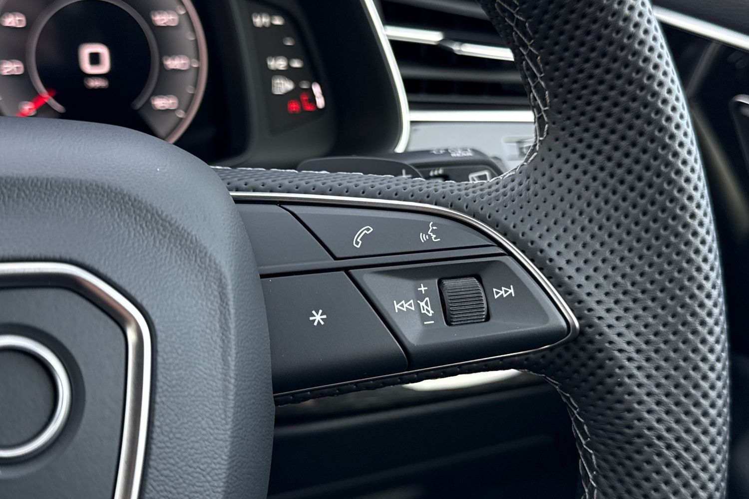 Used Audi Q7 2025 for sale - 76300007: Photo 36