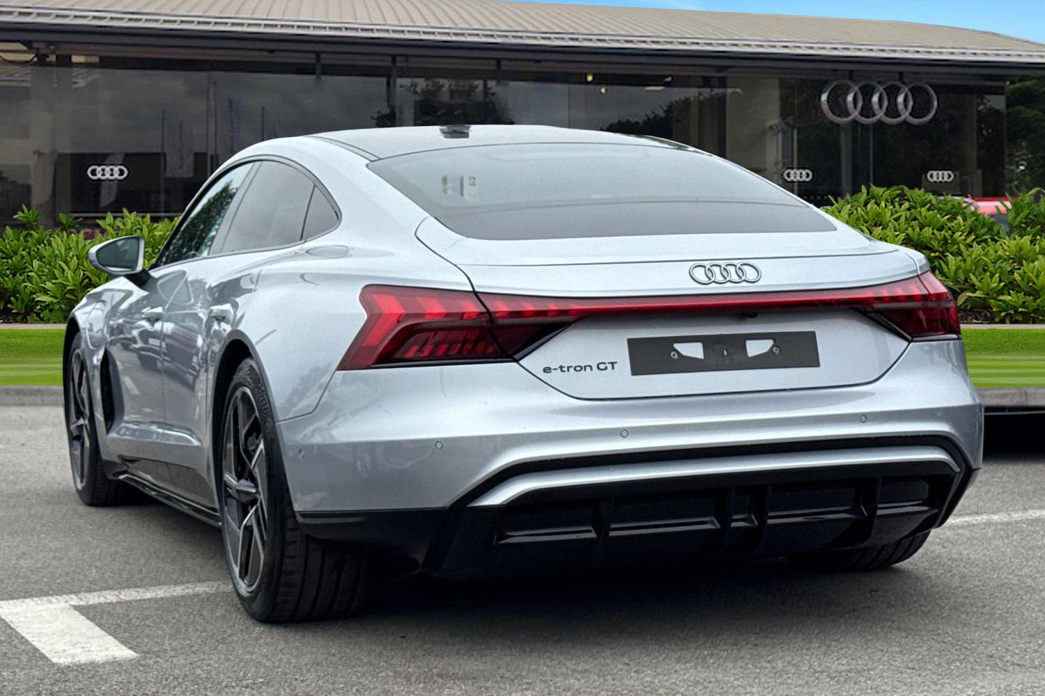 Used Audi e-tron GT 2025 for sale - 76171228: Photo 2
