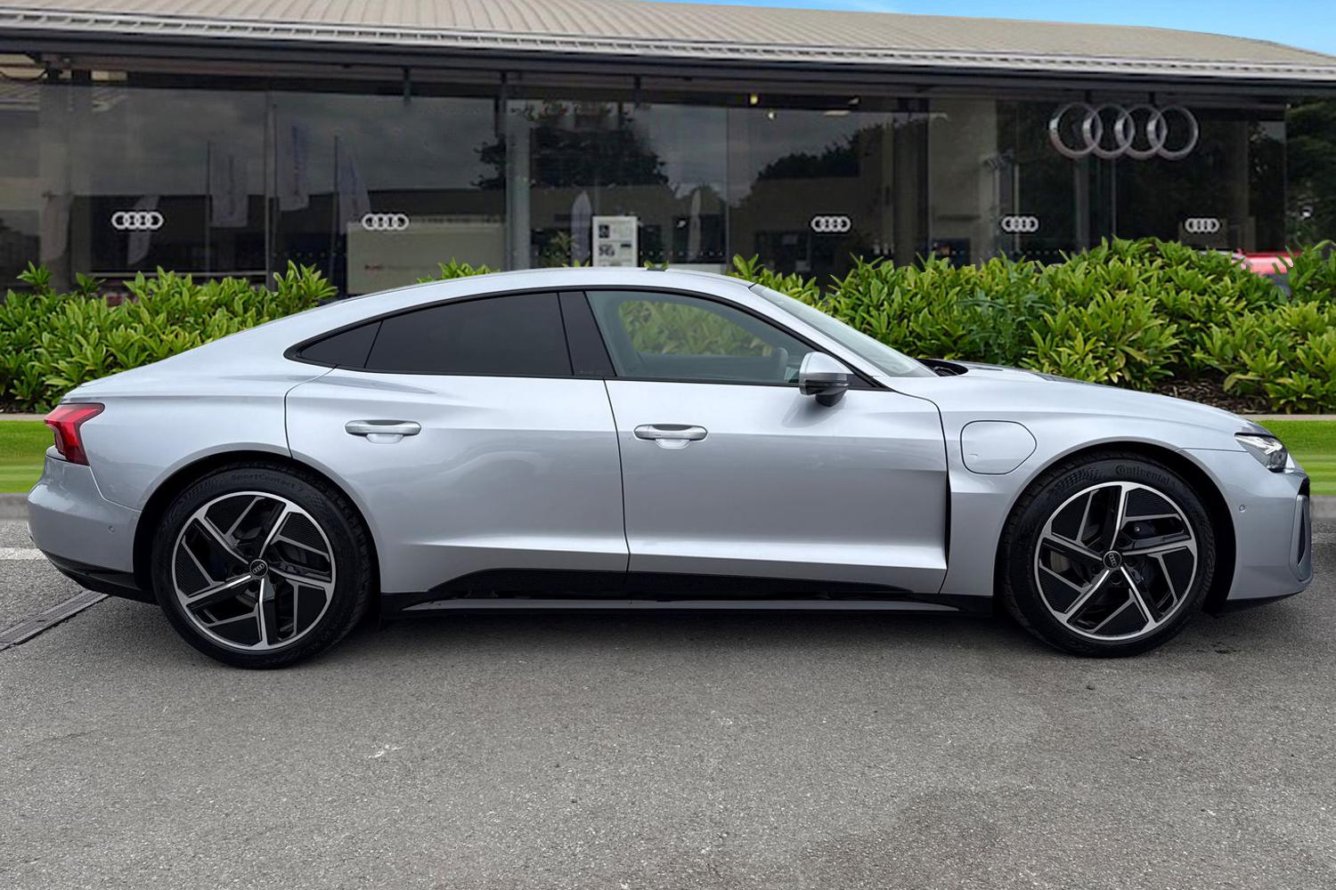 Used Audi e-tron GT 2025 for sale - 76171228: Photo 3